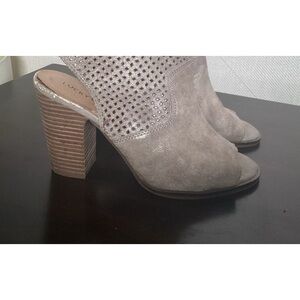 Bronze open toe mule